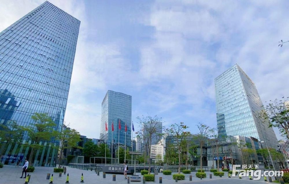 业主直租 华侨城绿景美景广场带家私大小面积都有出租