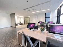 地铁口福康大厦76平至330平(平层 .复式)满足各种需求