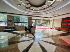 中河街道和邦大厦旁138平方,二个隔间,双面采光办公楼招租