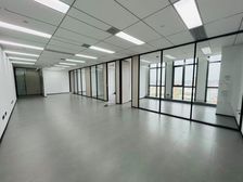 (福明地铁口)世纪东方 230平豪华装修 电梯口 可配家具