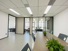 地铁口 世纪东方155平豪装装修 带家具 双面采光落地窗