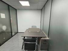 南部商务区地铁口 红巨大厦25平包物业 空调 水电带家具