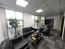 便宜!便宜!新街口 隆盛大厦 精装出租 全套家具 华泰证券