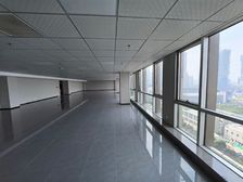 会展中心对面地铁口2000平精装办公独立卫生间有水源