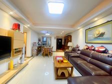 万科锦程 4室2厅1卫 精装修 205万元