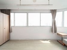 徐家汇今早新上|俯瞰万体馆高区朝阳大三房边套全明|有车位钥匙