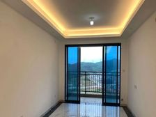 尚东阳光 诚心出售 送车位送家私家电 价格可谈 包税南向