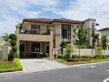 雅居乐清水湾 独栋带泳池花园 地上两层 光线好 可预约看房