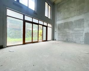 保利 实得700平 带300平转角花园端户联排 已搭建完成