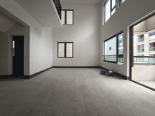 沙坪坝区 俊峰山万里 城市核心别墅亏本急售