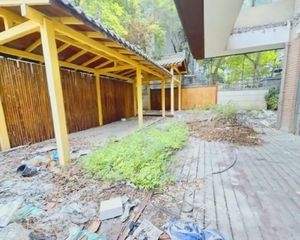 成外美视旁!联排大端户!花园300平带电梯!超大单层面积!