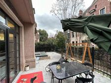 (豪装精装修位置安静)边套大花园 满五年双车位 可拎包入住!