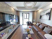 急售 华侨城精装修房源 拎包入住 三房两卫高性价比 莱电咨询