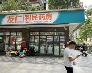 包税,年租16万,转角铺(药房)万人小区,产权清晰无抵押!