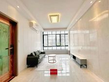 中山七路小区 送车位 南向 中层 急售 包税费 价格可谈