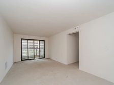 景粼天著 龙城小学旁 联系看房 带车位 家电赠送 还有团优惠