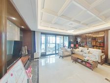 高铁新城,芯汇花园,4室2厅,看中可谈,诚心出售,随时看房