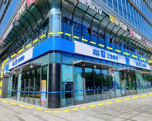 年租50万丨朝阳(银行承租)私产包税丨主街把角丨带车位丨急