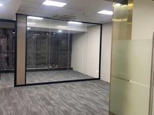 新天翔广场 精装70平 带隔断 租金低 停车3元每