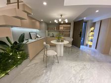 总价48万买入高新现房 买一层得两层