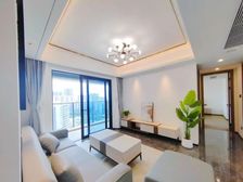 万科城市之光 户型方正 采光透风好 小区管理严格 南北通透