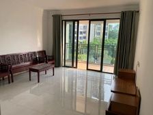 一品湖山 送车位 包税费 急售 南向 中层 价格可谈