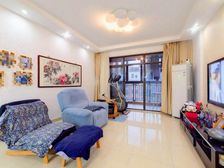 中旅蓝岸花园 小区绿化高 商业配套齐全 交通便捷 近地铁