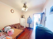 好位置!好房子!简装修全新送家电!