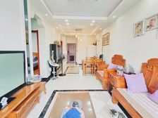 名辉豪庭,2室2厅,满两年,精 装 修,有电梯