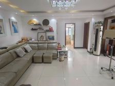 泰晤士商圈,出门有轨电车,北看佘山景观无极限,业主涵泪急售!