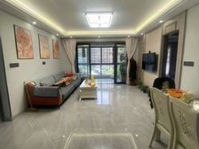 雅润花园小3居独门独院安静舒适停车充足送地下室