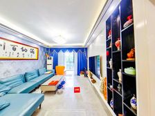 光明壹号单证大户型,装修用料非常好,通风效果好,看房不错