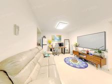 龙柏井亭公寓10号线地铁,5年的精装拎包入住,满五