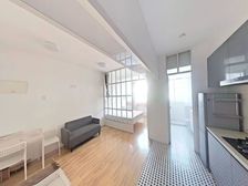 8号线地铁口,控二,精装修一房,钥匙房,随时可看