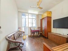 全权委托,有钥匙,可开阁楼,电梯已征询