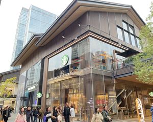 业主急售,太古里小独栋(星巴克)年租55万,全玻璃广告面