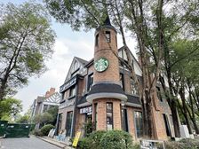 急售城南小独栋(星巴克)年租45万,前后双开门,欧式建筑风格