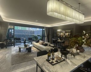 60万起入住南门178平湖景大平层