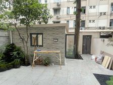 内环内全新精装修,带45平院子,不计算产证面积,错过难找