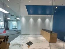 免 粤海天河城 楼下地铁口 高楼层 大玻璃门 近电梯口