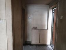 渝中一号桥地铁2号线旁 32平南西北向两房 满二简装