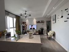 63.8万南湖别中间好楼层,精装修大三房,横厅设计,拎包入住