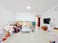 新上!多层步梯,和谐旁,近地铁,采光很好,房主很诚心卖!