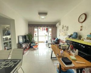 长兴路小区 送车位 包税费 急售 南向 中层 价格可谈