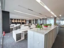 华侨城园区 小整层赠送两个独立大阳台 智慧广场豪华装修送家