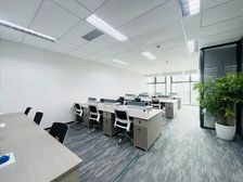 地铁3号线 业主直租 精装配家具 24空调 随时可入驻