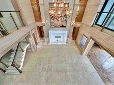 纯水岸七期顶楼复式,看高尔夫看湖景,三面采光急售