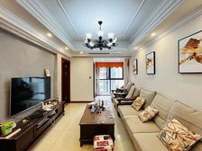 照母山 康桥融府A区三房118万