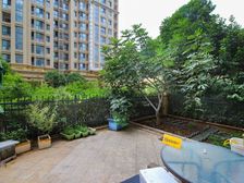 一楼带花园!全屋中央空调!大数据产业园精装2室!带家具家电