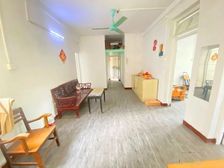 建设大马路拥翠小区 中层三房一厅 东南向通风采光好